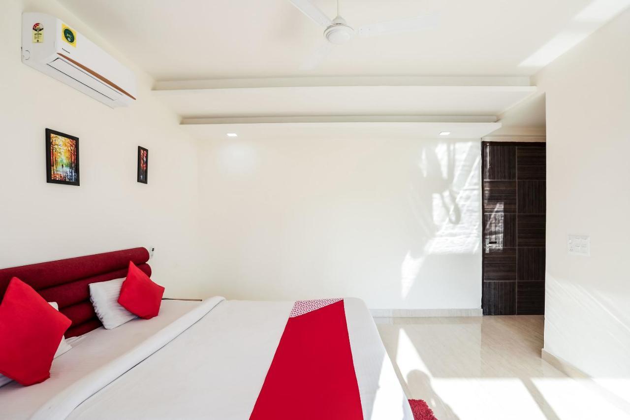 Oyo 65118 Hotel Vatika Gurgaon Eksteriør billede