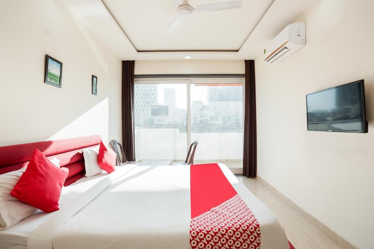 Oyo 65118 Hotel Vatika Gurgaon Eksteriør billede