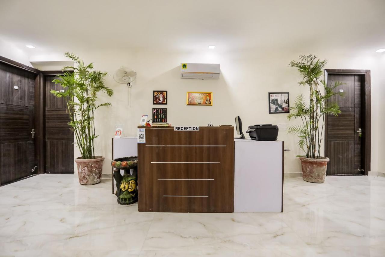 Oyo 65118 Hotel Vatika Gurgaon Eksteriør billede