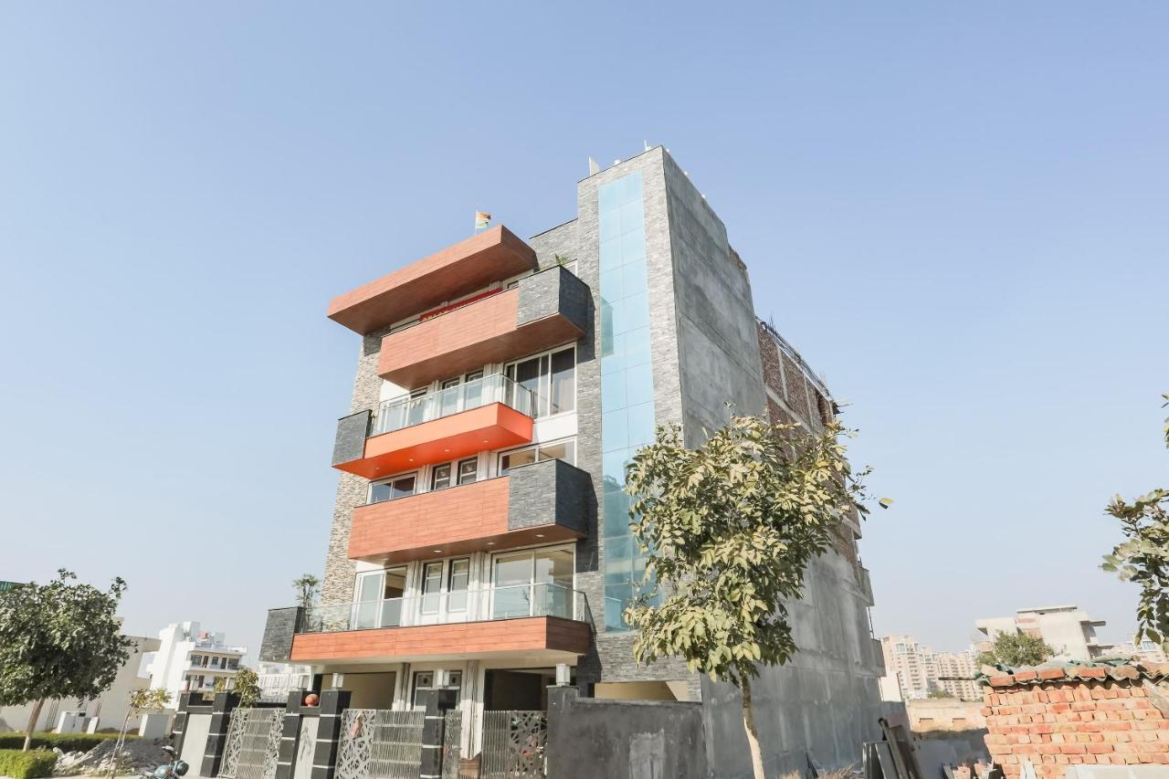 Oyo 65118 Hotel Vatika Gurgaon Eksteriør billede