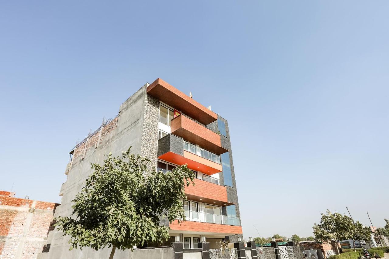Oyo 65118 Hotel Vatika Gurgaon Eksteriør billede